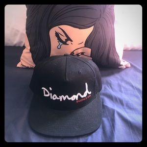Diamond supply co snap back
